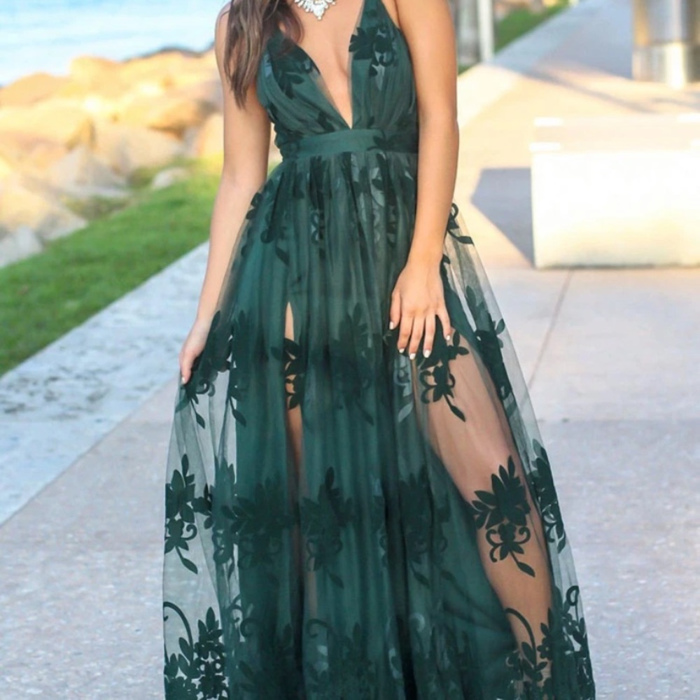 NWOT Floral Lace V Neck Maxi Dress